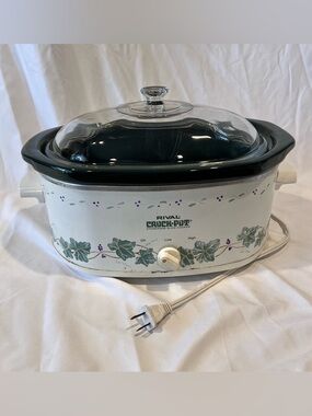 Rival Crock-Pot White and Green Slow Cooker